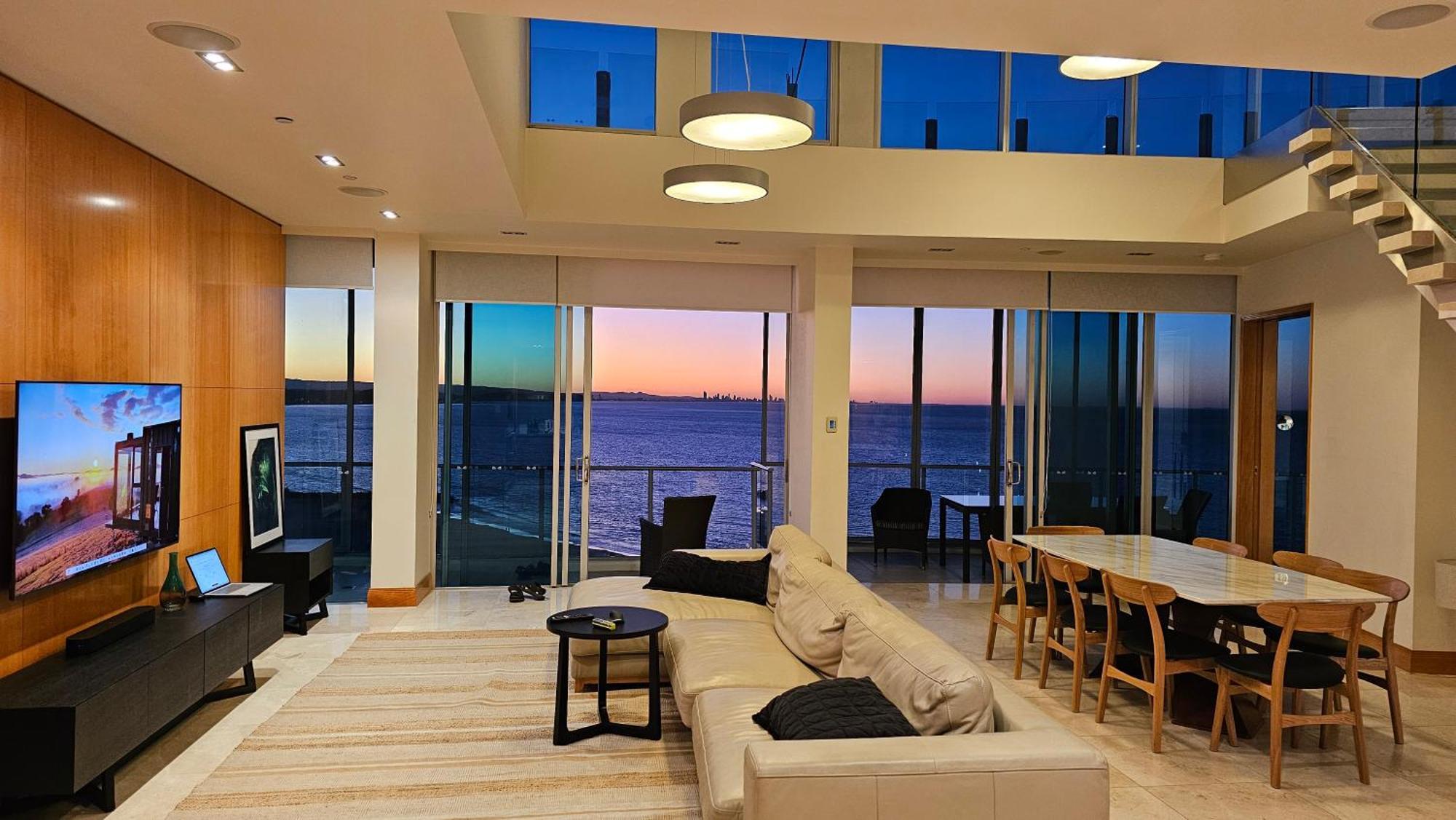 Reflections Tower Two Hotel Gold Coast Exterior photo